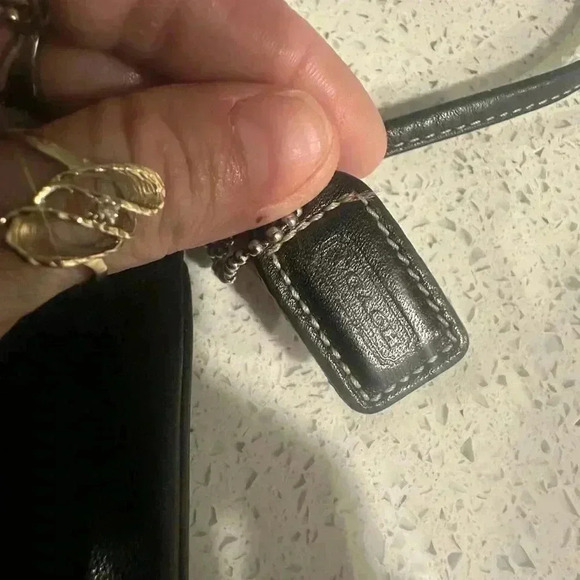 COACH💥VINTAGE💥Black Leather Wristlet/Clutch - Picture 4 of 6